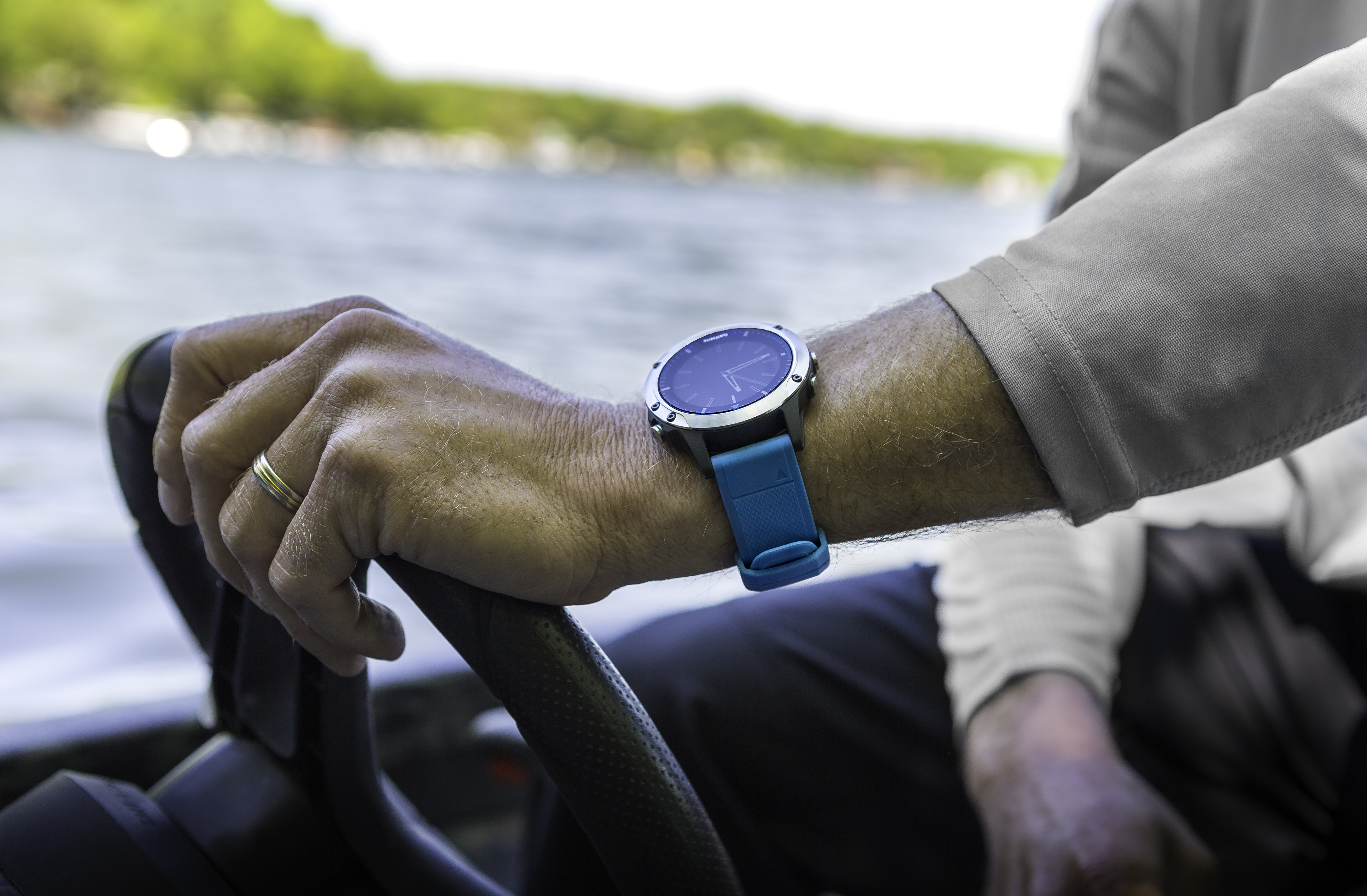 Announcement: 5 Marine GPS Smartwatch | Garmin Blog